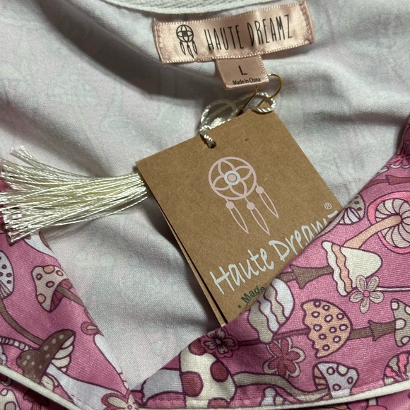 NWT Pink Mushroom Notch Collar Short Pajama Set Pink White Taupe - Picture 11 of 11